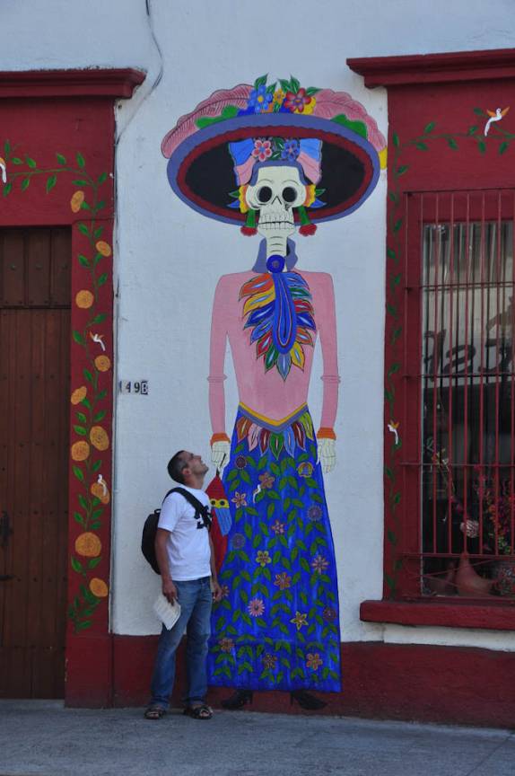 Catrina gigante em Tlaquepaque, bairro artístico de Guadalajara, no México